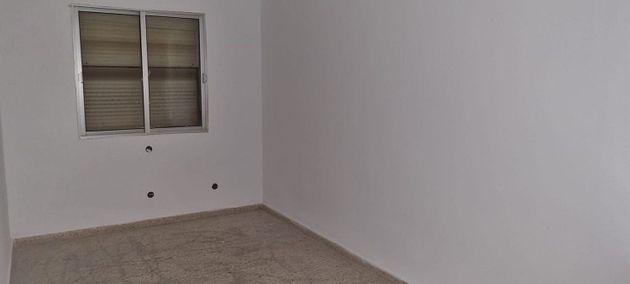 Foto 1 de Pis en venda a Centro - Doña Mercedes de 4 habitacions amb terrassa i aire acondicionat