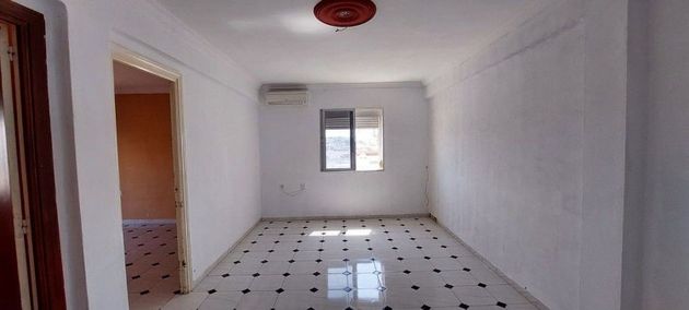Foto 2 de Piso en venta en Écija de 3 habitaciones con terraza
