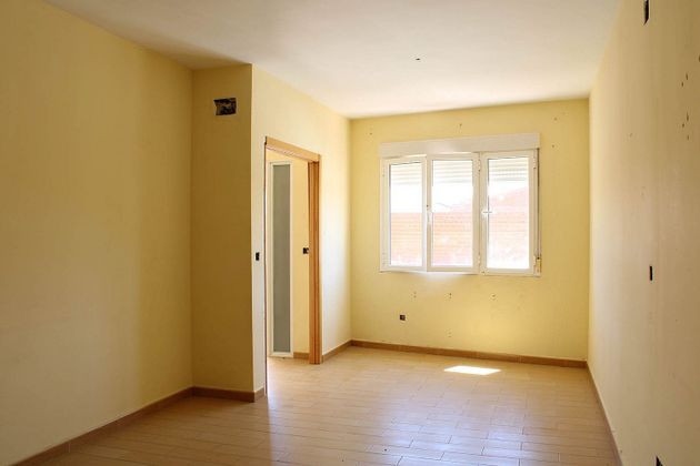 Foto 2 de Casa en venta en Pedro Muñoz de 3 habitaciones con terraza y garaje