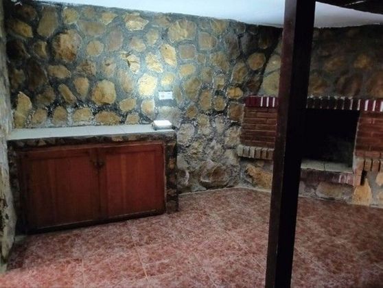 Foto 2 de Casa en venta en Baños de Rioja de 2 habitaciones y 201 m²