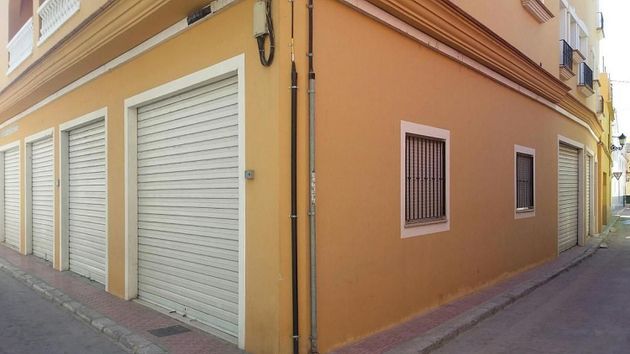 Foto 1 de Local en venta en Albalat de la Ribera con garaje