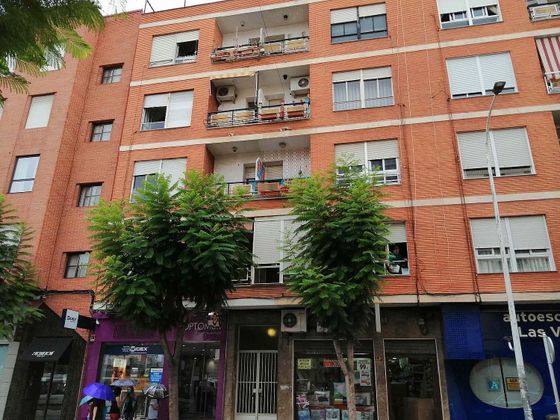 Foto 1 de Piso en venta en Alcantarilla de 3 habitaciones con balcón