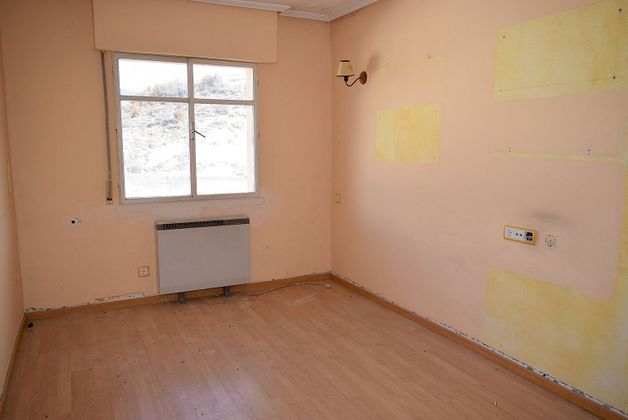 Foto 2 de Pis en venda a Sabiñánigo de 2 habitacions i 56 m²