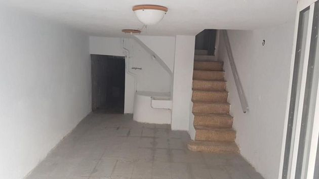Foto 2 de Venta de casa en Ulldecona de 5 habitaciones con terraza