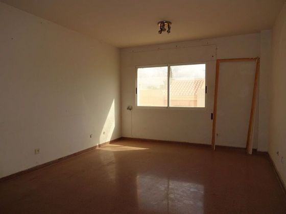 Foto 2 de Pis en venda a Huércal de Almería de 3 habitacions amb ascensor