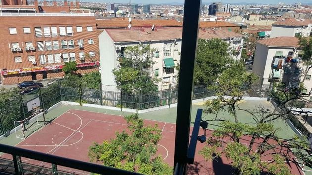 Foto 1 de Venta de piso en Palomeras bajas de 2 habitaciones y 52 m²