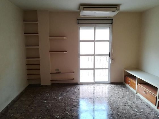Foto 2 de Dúplex en venta en Xàtiva de 4 habitaciones con balcón y ascensor