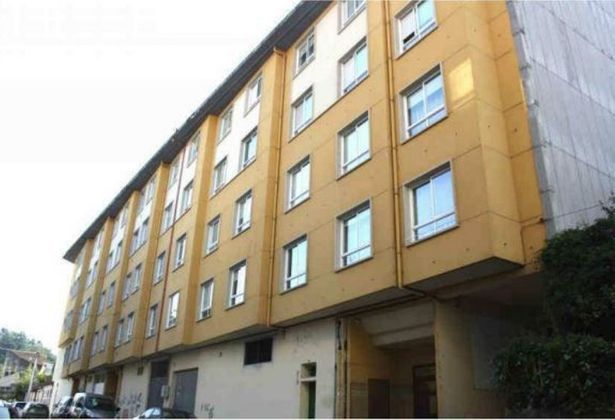 Foto 1 de Venta de piso en Marín de 3 habitaciones con terraza y ascensor
