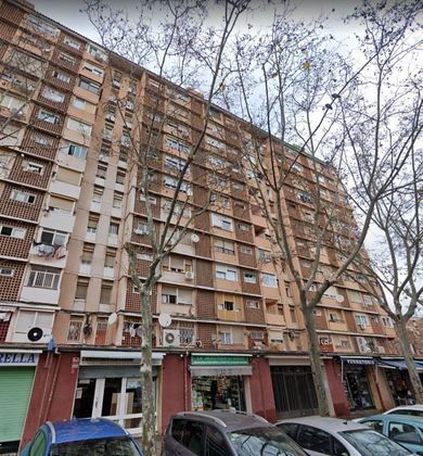 Foto 1 de Venta de piso en El Besós i el Maresme de 2 habitaciones con ascensor