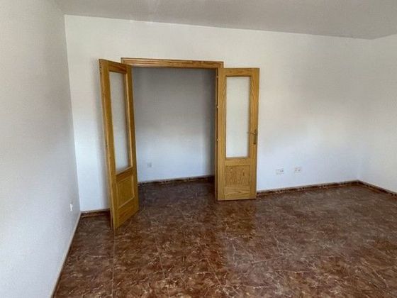 Foto 2 de Piso en venta en Puerto Lumbreras de 3 habitaciones con ascensor
