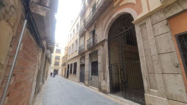 Foto 2 de Piso en venta en Centre - Tortosa de 4 habitaciones con terraza