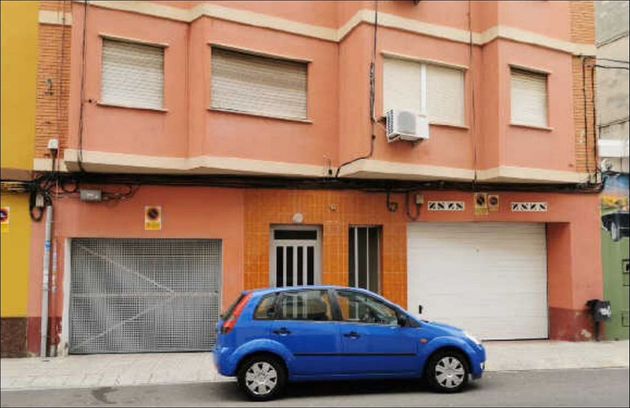 Foto 2 de Pis en venda a Ayuntamiento - Centro de 3 habitacions i 131 m²