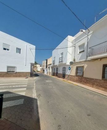 Foto 2 de Pis en venda a Alhama de Almería de 3 habitacions i 82 m²