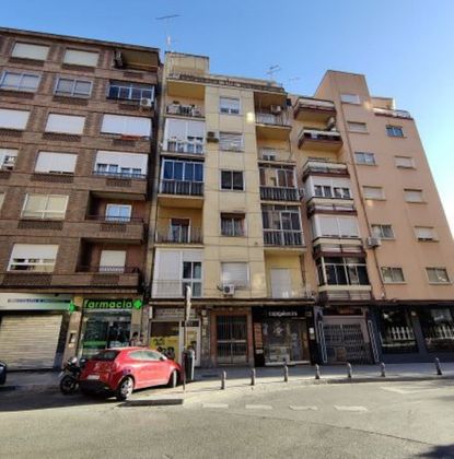 Foto 2 de Pis en venda a Camino de Ronda - Rosaleda de 3 habitacions i 100 m²