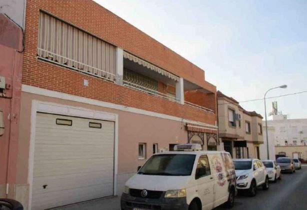 Foto 2 de Piso en venta en La Cañada-Costacabana-Loma Cabrera-El Alquián de 5 habitaciones con terraza
