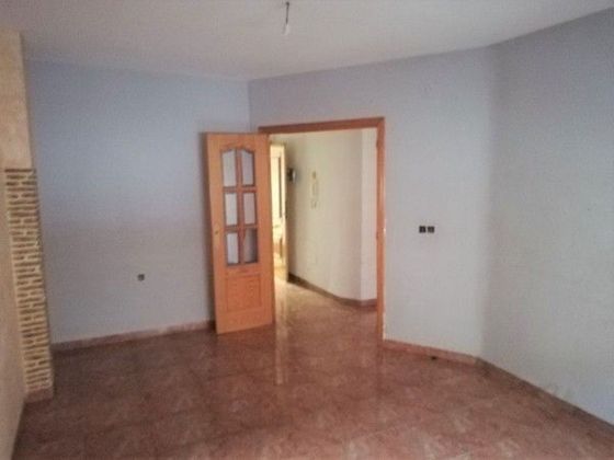 Foto 2 de Piso en venta en Ceutí de 2 habitaciones con terraza y ascensor