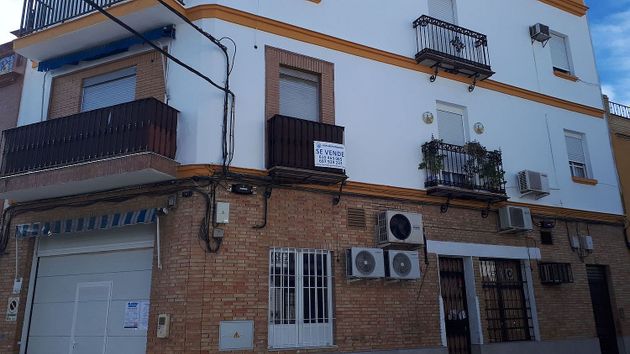 Foto 1 de Venta de piso en Coria del Río de 4 habitaciones con terraza