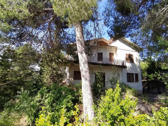 Foto 2 de Casa en venda a Corbera de Llobregat de 4 habitacions amb terrassa i garatge