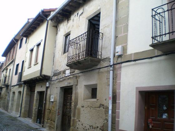 Foto 1 de Casa en venda a Grañón de 3 habitacions i 460 m²