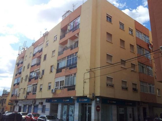Foto 1 de Pis en venda a Nueva Almería - Cortijo Grande - Vega de Acá de 2 habitacions i 60 m²