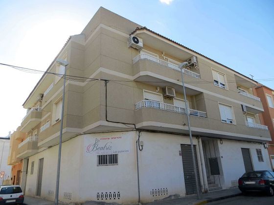 Foto 1 de Venta de piso en Formentera del Segura de 3 habitaciones y 143 m²