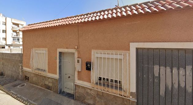 Foto 1 de Casa en venta en Carretera Mojonera – Cortijos de Marín de 3 habitaciones y 108 m²