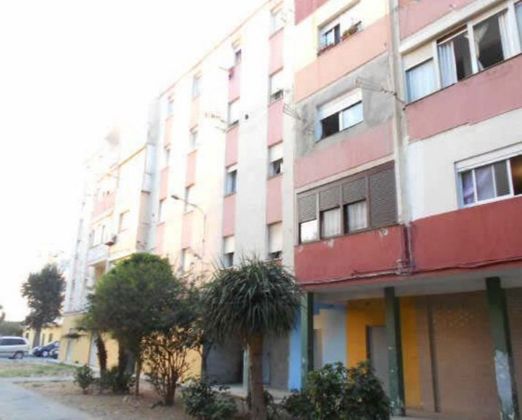Foto 1 de Venta de piso en La Línea de la Concepción ciudad de 3 habitaciones y 107 m²