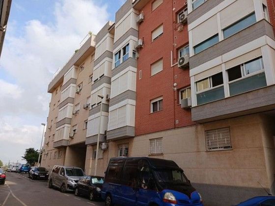 Foto 1 de Venta de piso en Zona Plaza Xúquer de 2 habitaciones con terraza y garaje