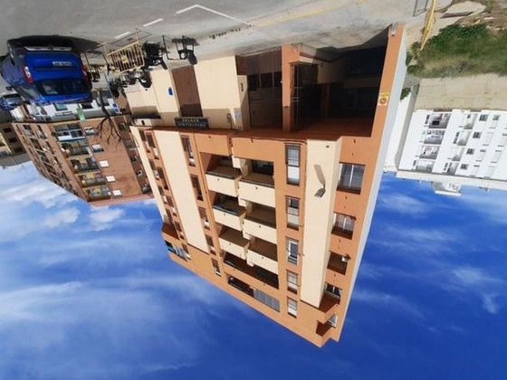 Foto 1 de Venta de piso en Buñol de 4 habitaciones con terraza y ascensor