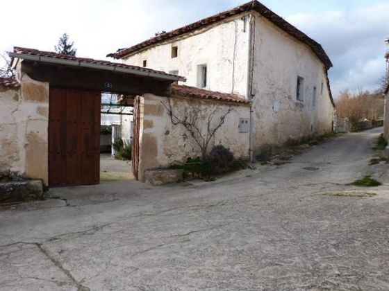 Foto 1 de Venta de casa en Villarcayo de Merindad de Castilla la Vieja de 3 habitaciones y 226 m²