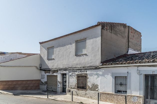 Foto 1 de Casa en venta en Linares de 3 habitaciones con garaje