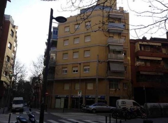 Foto 1 de Pis en venda a El Poble Sec - Parc de Montjuïc de 3 habitacions i 88 m²