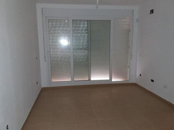 Foto 2 de Venta de piso en Ulldecona de 3 habitaciones y 102 m²