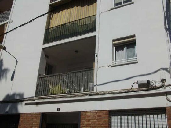 Foto 2 de Venta de piso en Semicentre de 2 habitaciones con terraza y aire acondicionado