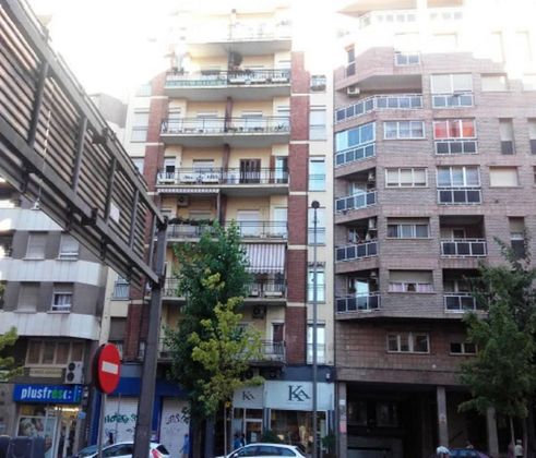 Foto 1 de Piso en venta en Príncep de Viana - Clot -Xalets Humbert Torres de 4 habitaciones con balcón y aire acondicionado