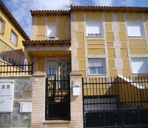 Foto 2 de Casa en venda a Añover de Tajo de 3 habitacions i 178 m²