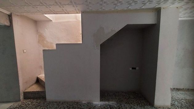 Foto 2 de Piso en venta en Xàtiva de 4 habitaciones con terraza