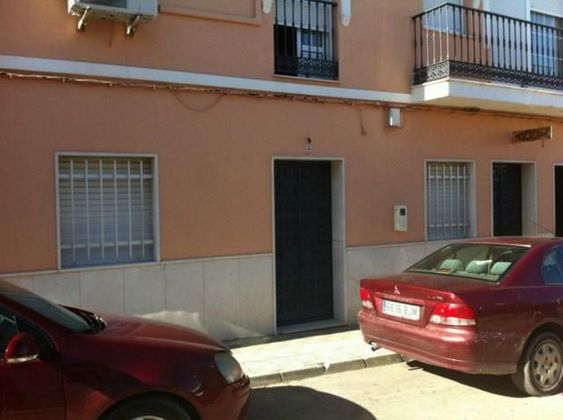 Foto 2 de Pis en venda a Gibraleón de 4 habitacions amb terrassa