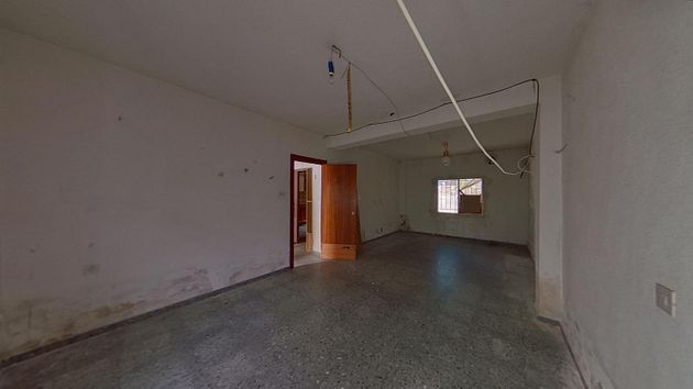 Foto 2 de Casa en venda a Zubia (La) de 3 habitacions amb garatge