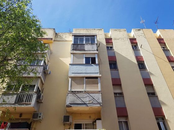 Foto 2 de Pis en venda a Reconquista-San José Artesano-El Rosario de 3 habitacions amb balcó