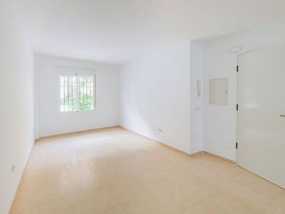 Foto 2 de Venta de piso en Cártama de 2 habitaciones y 58 m²