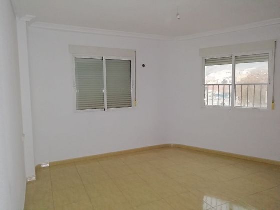 Foto 2 de Piso en venta en Torreagüera de 3 habitaciones con garaje y ascensor