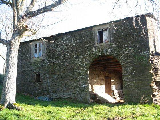 Foto 2 de Casa rural en venta en Sarria de 1 habitación y 876 m²