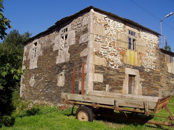 Foto 1 de Casa rural en venda a Guntín de 1 habitació amb garatge