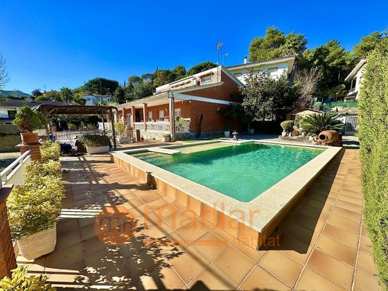 Foto 2 de Venta de chalet en Argentona de 8 habitaciones con terraza y piscina