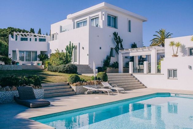 Foto 1 de Xalet en venda a Riviera del Sol de 4 habitacions amb terrassa i piscina