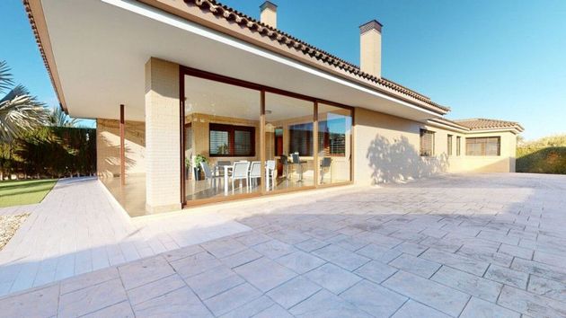 Foto 1 de Xalet en venda a Carrús Oest - El Toscar de 6 habitacions amb terrassa i piscina