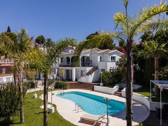 Foto 1 de Xalet en venda a Caleta de Vélez de 7 habitacions amb terrassa i piscina
