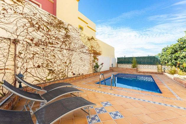 Foto 1 de Casa en venda a Urbanización Santa Rosa de 3 habitacions amb terrassa i piscina