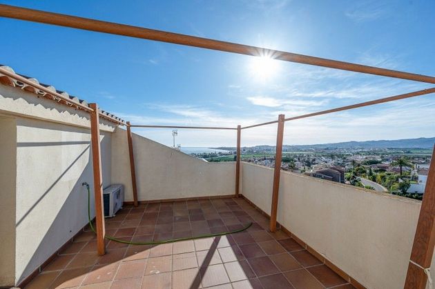 Foto 2 de Casa en venda a Caleta de Vélez de 4 habitacions amb terrassa i piscina